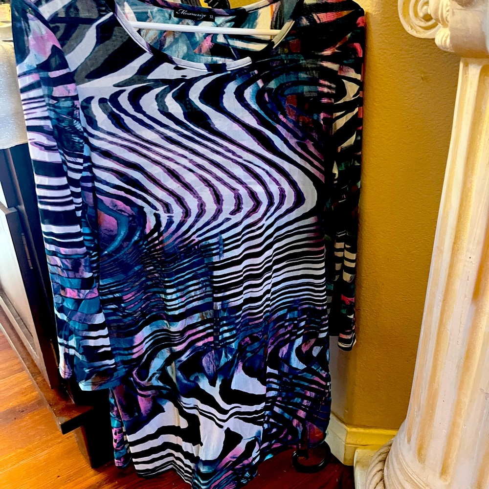 Long shirt or mini dress in great condition